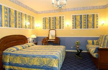 Hotel Restaurant Les 13 Assiettes 3*